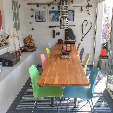 Sjohuset Holiday home