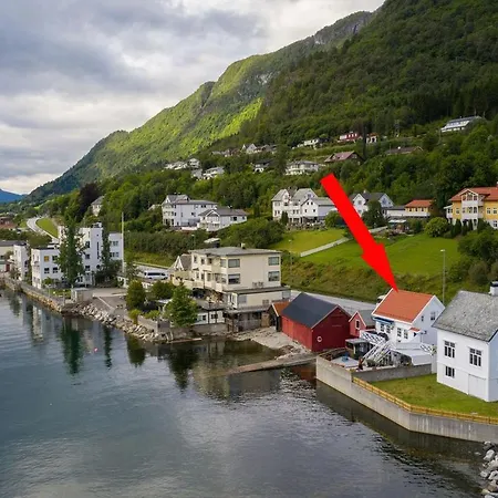 Nyaraló Sjohuset Sjøholt